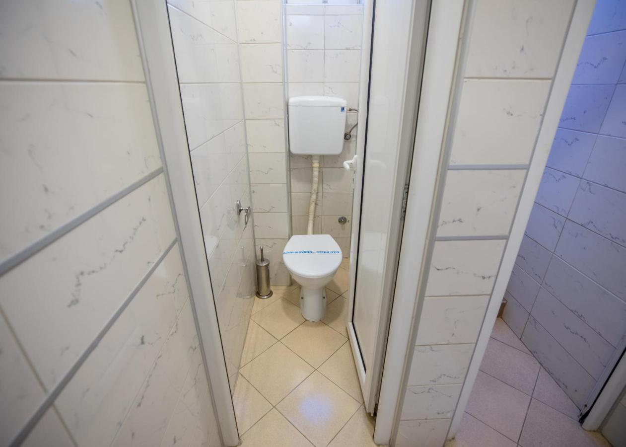 Guest House Agropapuk Šid 외부 사진
