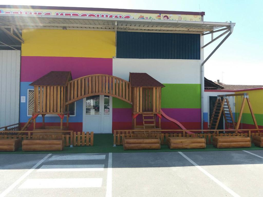 Guest House Agropapuk Šid 외부 사진