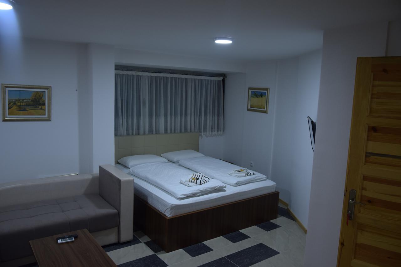 Guest House Agropapuk Šid 외부 사진