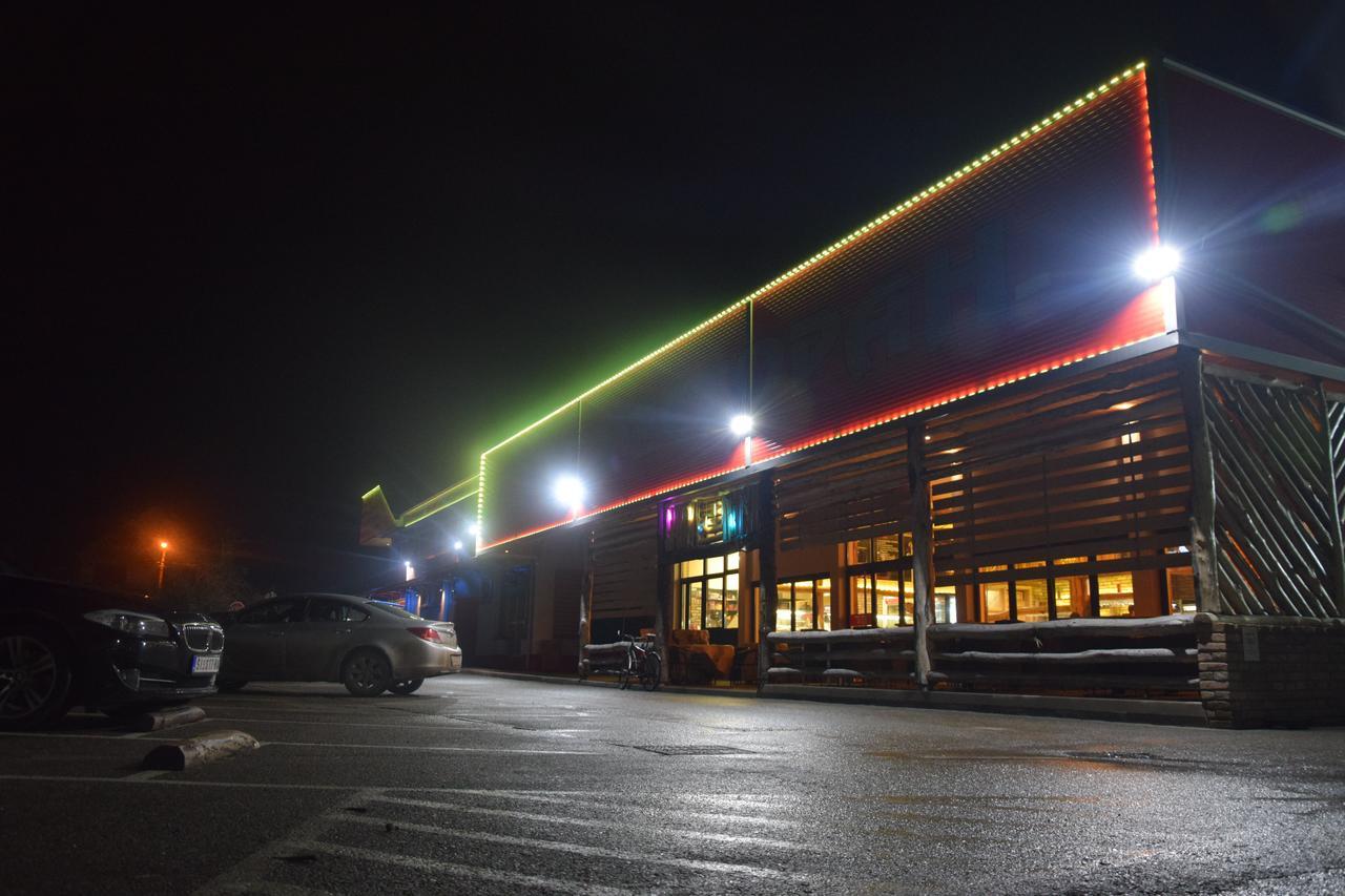 Guest House Agropapuk Šid 외부 사진